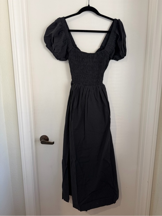 Le Lis Dresses & Skirts - Le Lis Black Smocked Midi Dress with Puff Sleeves